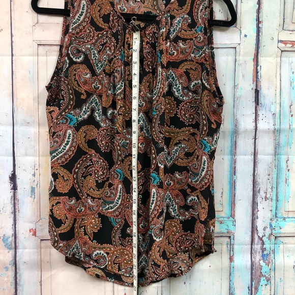 Violet & Claire Sleeveless Top - Picture 7 of 8